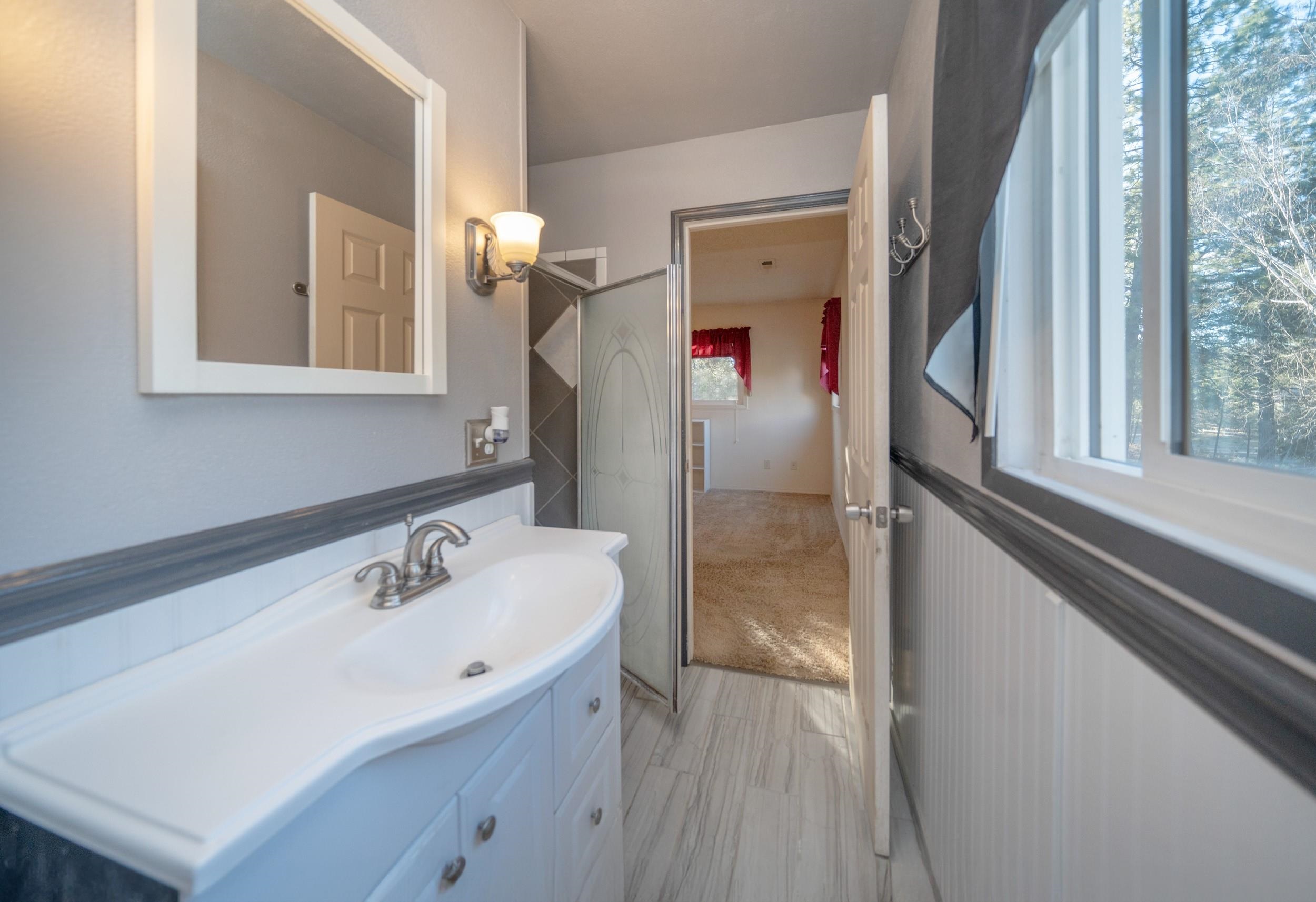 Chattaroy, Washington 99003, United States, 5 Bedrooms Bedrooms, ,3 BathroomsBathrooms,Residential,Active,12230