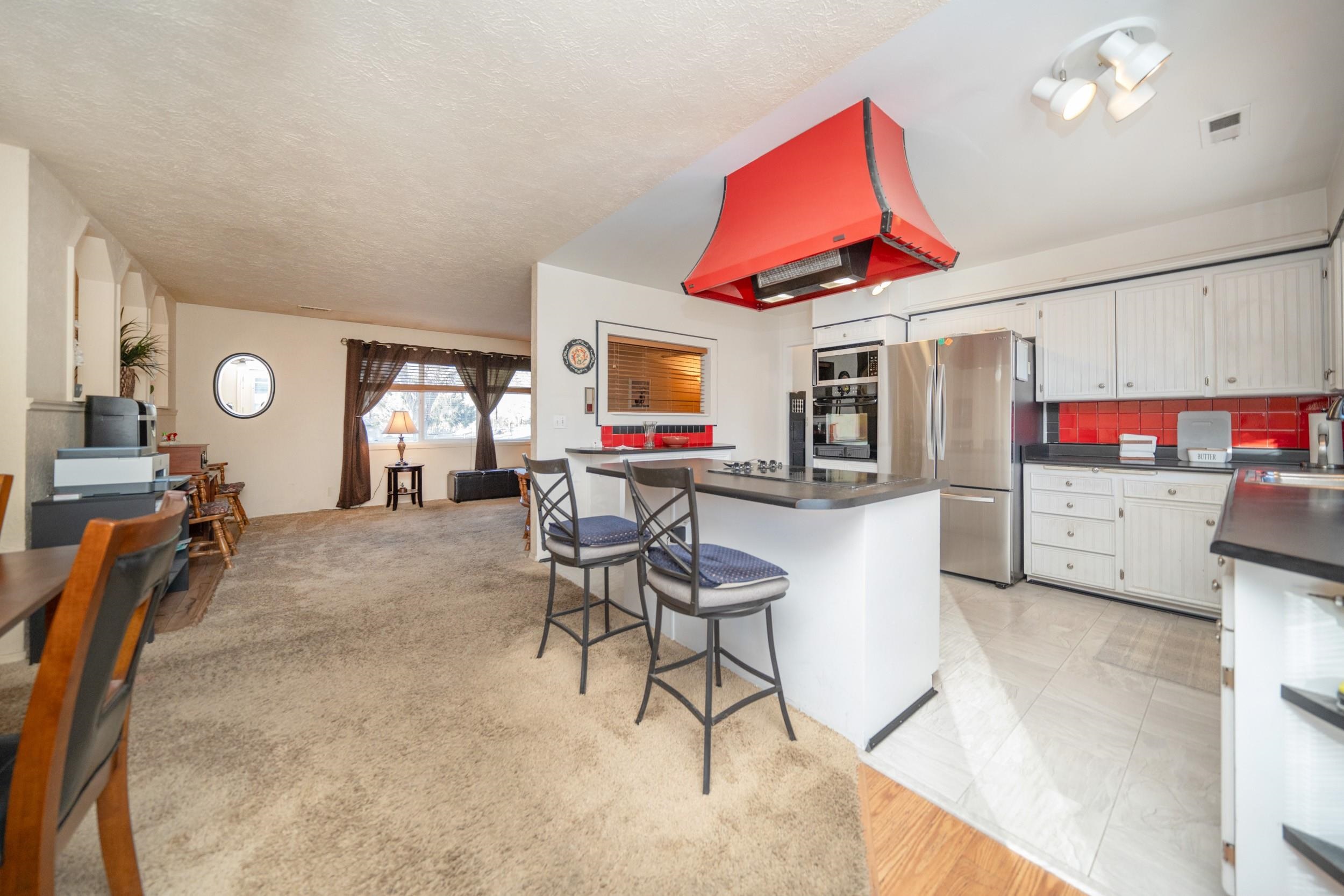 Chattaroy, Washington 99003, United States, 5 Bedrooms Bedrooms, ,3 BathroomsBathrooms,Residential,Active,12230