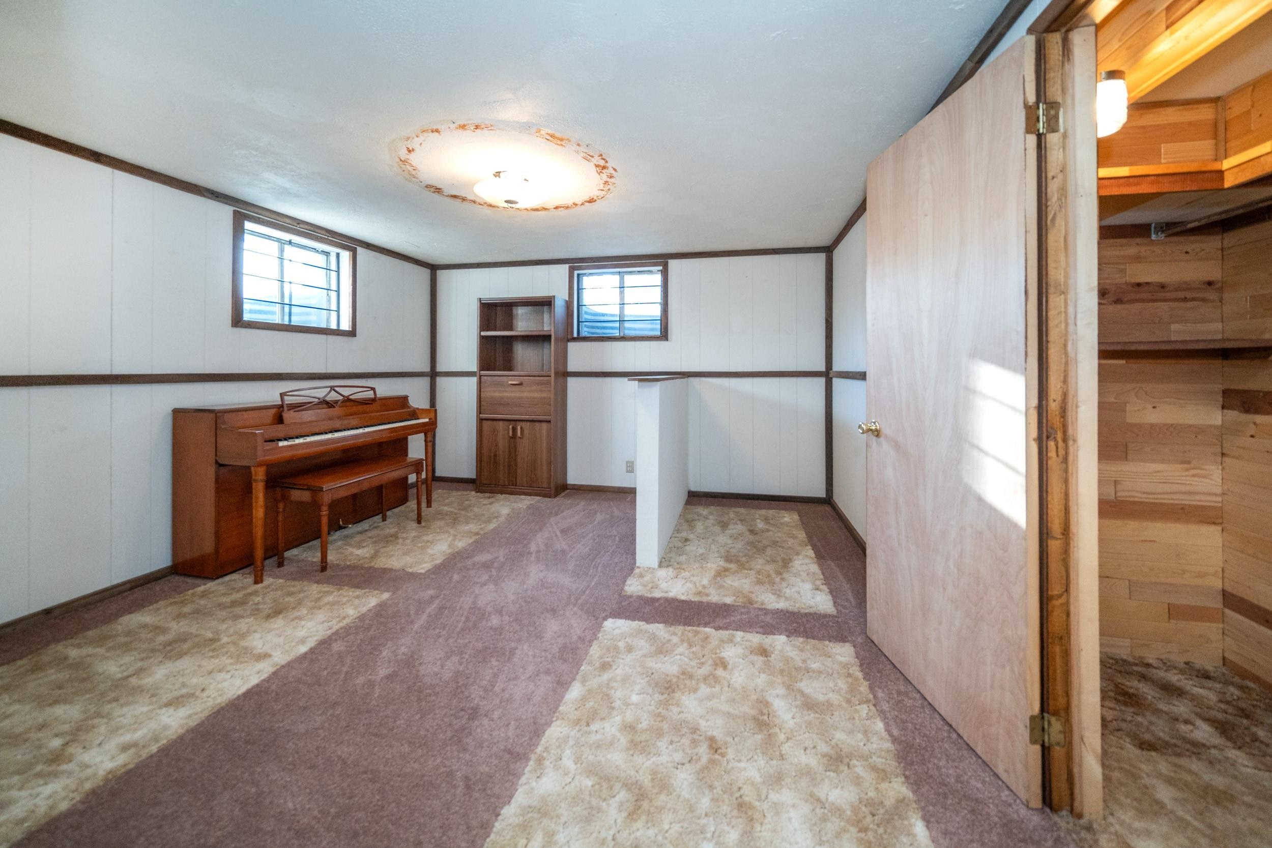 Chattaroy, Washington 99003, United States, 5 Bedrooms Bedrooms, ,3 BathroomsBathrooms,Residential,Active,12230