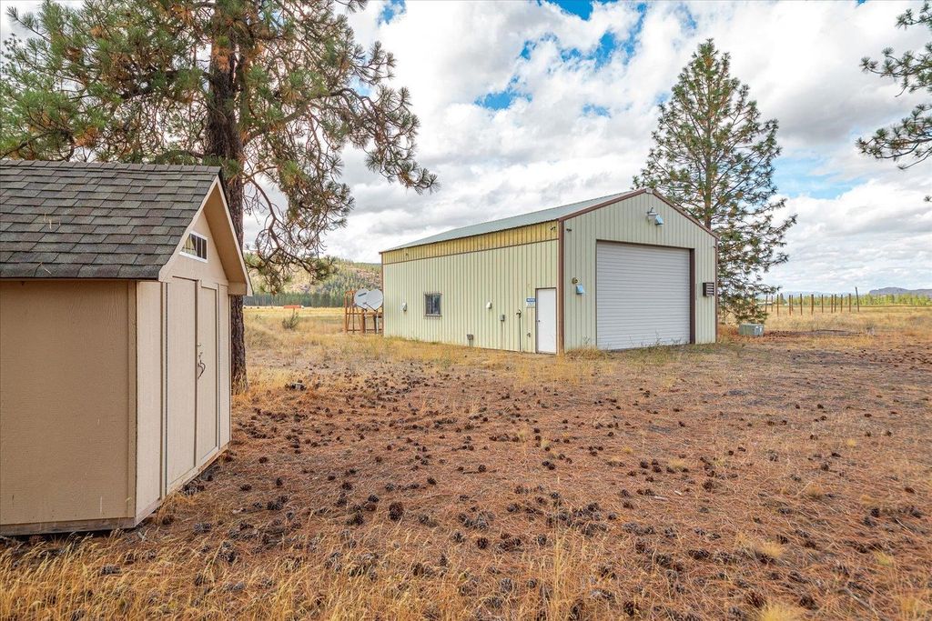 Photo of 39355 Orchard Rd E Rd, Davenport, WA 99122 (MLS # 202525448)