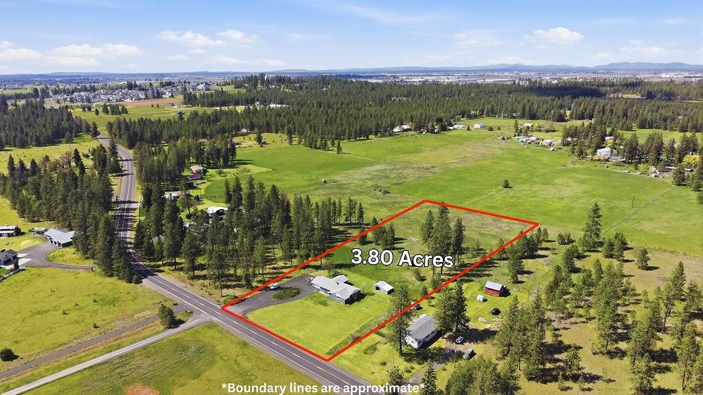 Photo of 8010 W Melville Rd, Cheney, WA 99004 (MLS # 202616376)