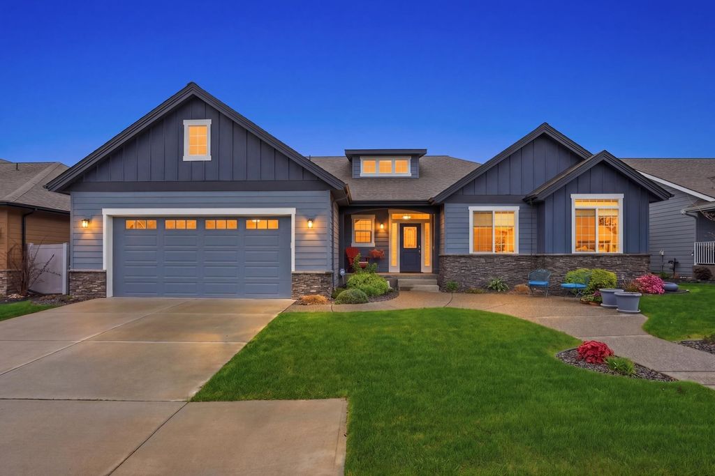 Photo of 7109 S Tangle Heights Dr, Spokane, WA 99224 (MLS # 202616044)