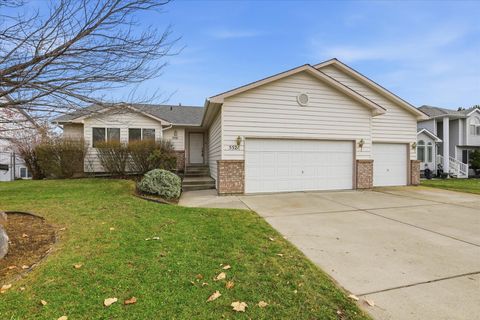Photo of 5521 S Thor St, Spokane, WA 99223 (MLS # 202527133)
