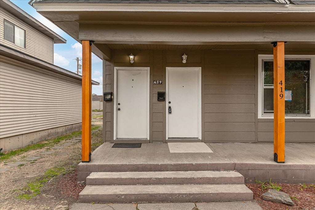 Photo of 417/419 E MONTGOMERY Ave, Spokane, WA 99207 (MLS # 202624384)