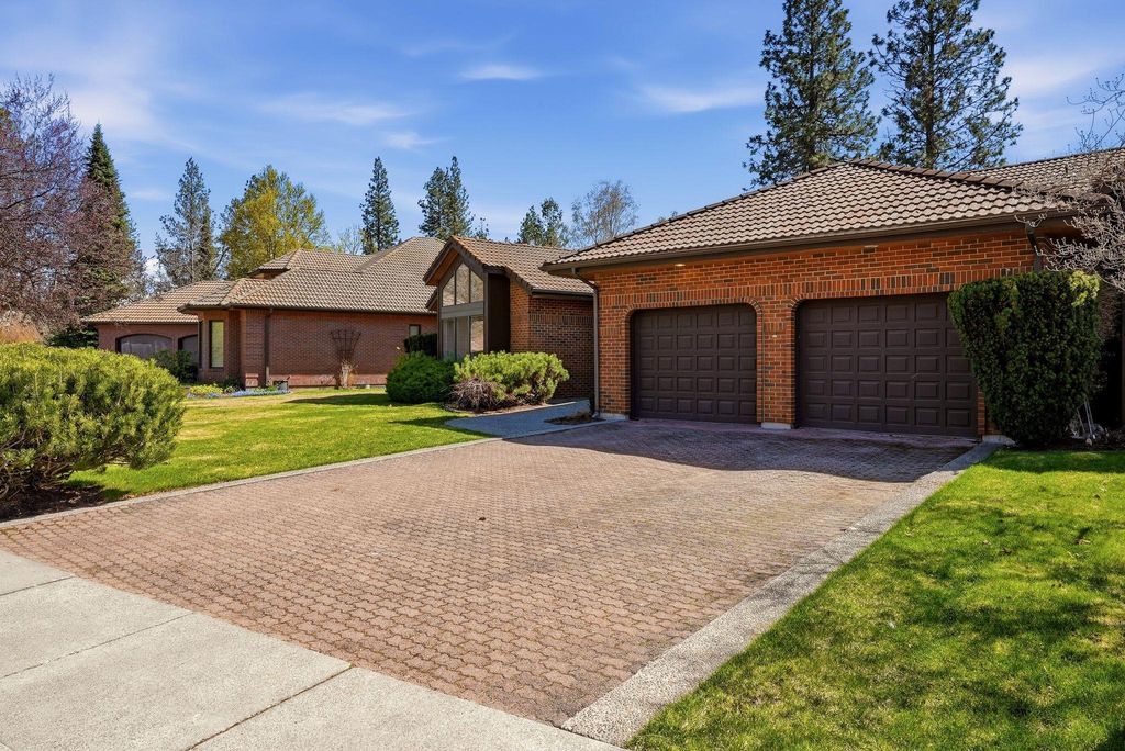Photo of 5443 S Quail Ridge Cir, Spokane, WA 99223 (MLS # 202615157)