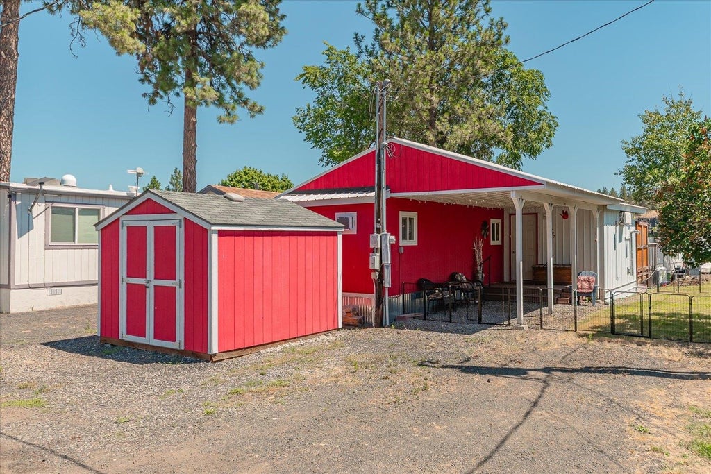 Photo of 33815 S Caramel Ln, Cheney, WA 99004 (MLS # 202621155)