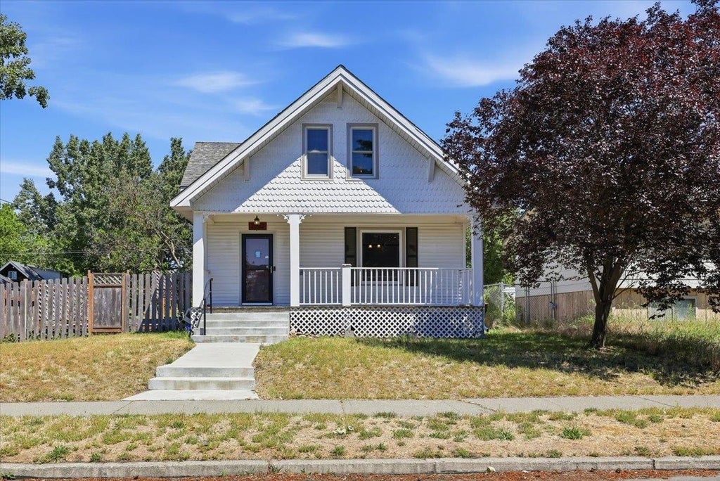 Photo of 1903 E Glass Ave, Spokane, WA 99207 (MLS # 202619848)