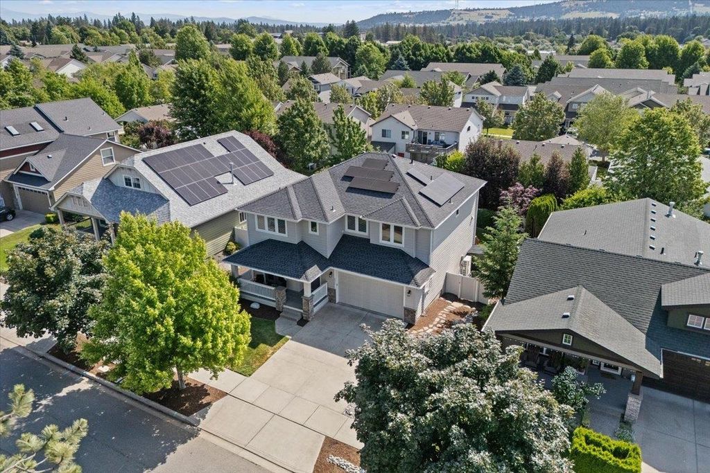 Photo of 4213 S Cook St, Spokane, WA 99223 (MLS # 202615781)