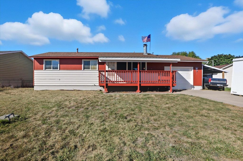 Photo of 19023 E Valleyway Ave, Greenacres, WA 99016 (MLS # 202525575)