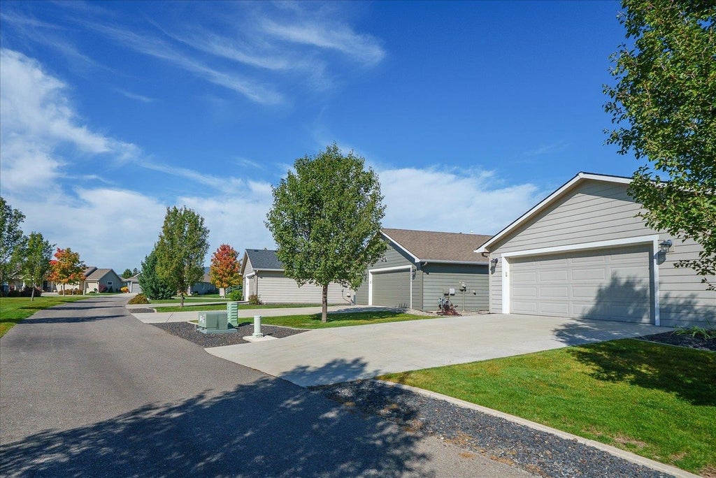 Photo of 22560 E Wellington Pkwy, Liberty Lake, WA 99019 (MLS # 202625494)