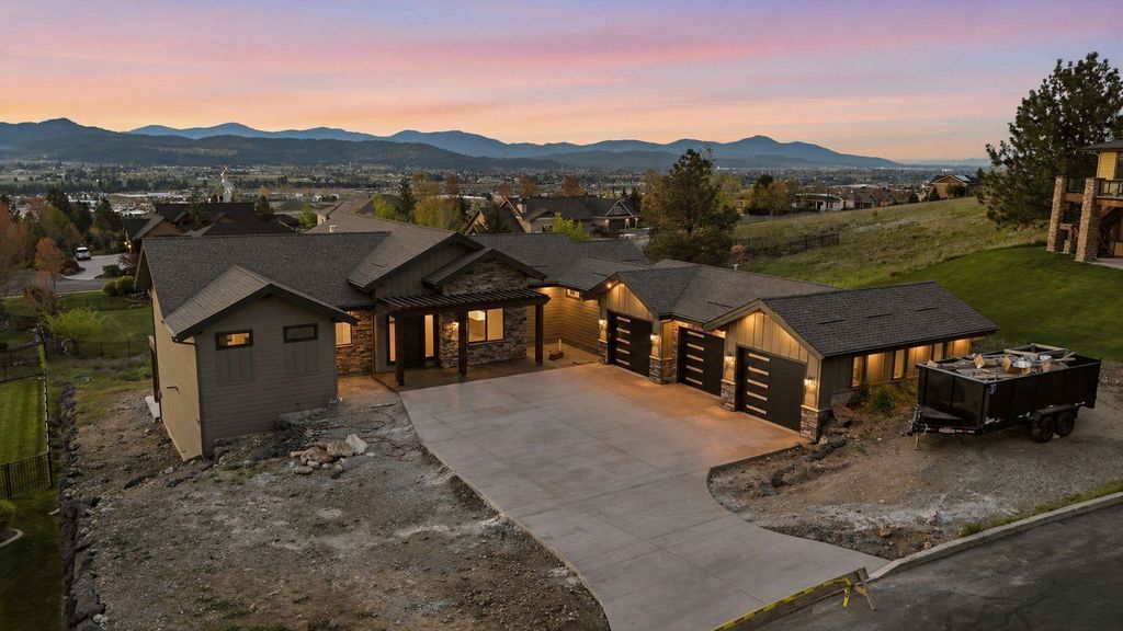 Photo of 238 N Legacy Ridge Dr, Liberty Lake, WA 99019 (MLS # 202616410)