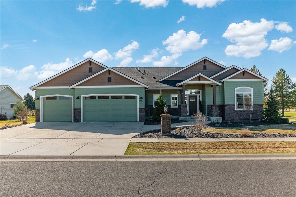 Photo of 1442 E 12th St, Deer Park, WA 99006 (MLS # 202614670)