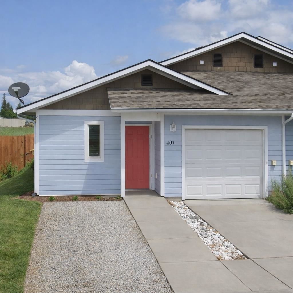 Photo of 401 E I St, Deer Park, WA 99006 (MLS # 202611996)