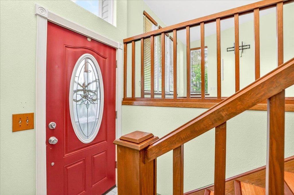 Photo of 707 S Myrtle St, Spokane, WA 99202 (MLS # 202616464)