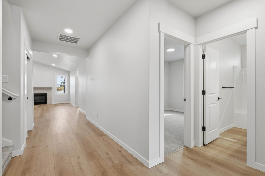 Photo of 1536 W 67th Ave, Spokane, WA 99224 (MLS # 202624343)
