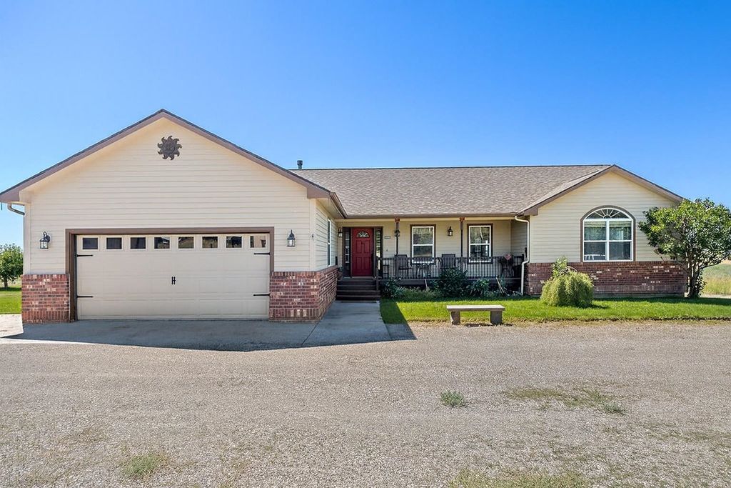 Photo of 8715 W Antler Rd, Deer Park, WA 99006 (MLS # 202525499)