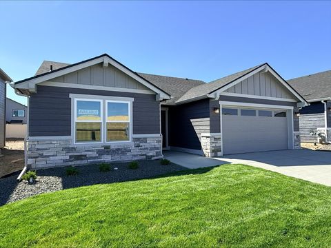 Photo of 5323 N Ainsworth Ln, Spokane, WA 99217 (MLS # 202616647)