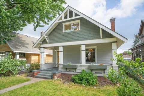 Photo of 2121 W Sinto Ave, Spokane, WA 99201 (MLS # 202618632)