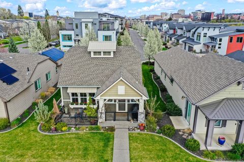 Photo of 2027 W CENTENNIAL Way, Spokane, WA 99201 (MLS # 202616023)