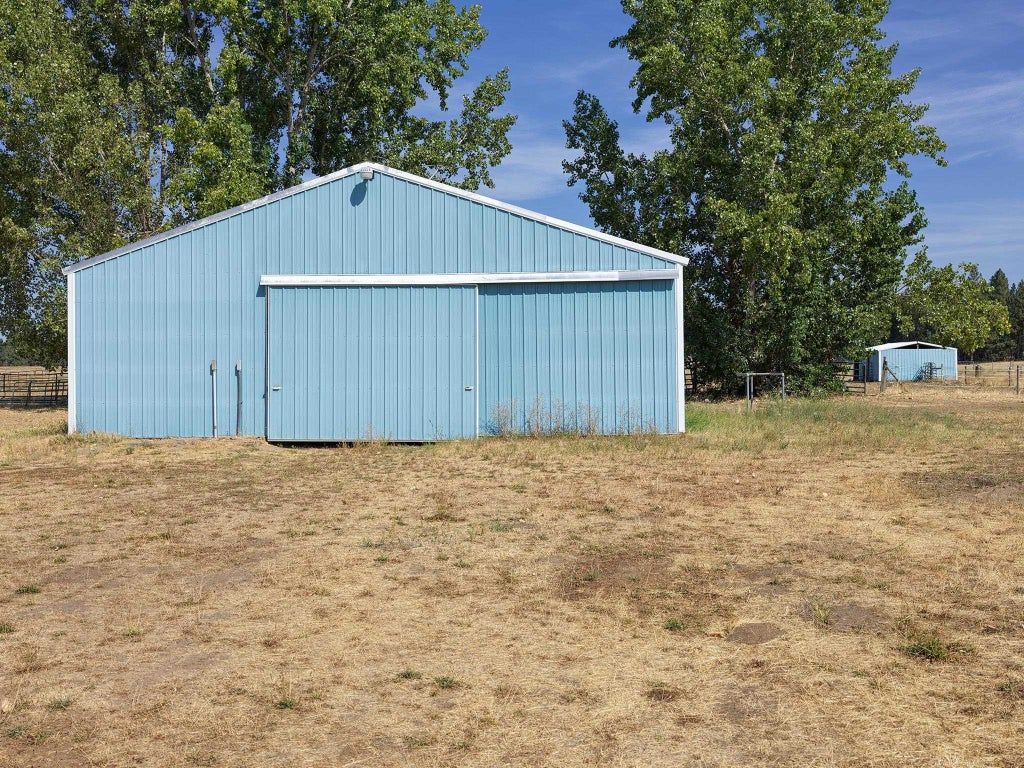 Photo of 303 E Westmoreland Ave, Deer Park, WA 99006 (MLS # 202623576)