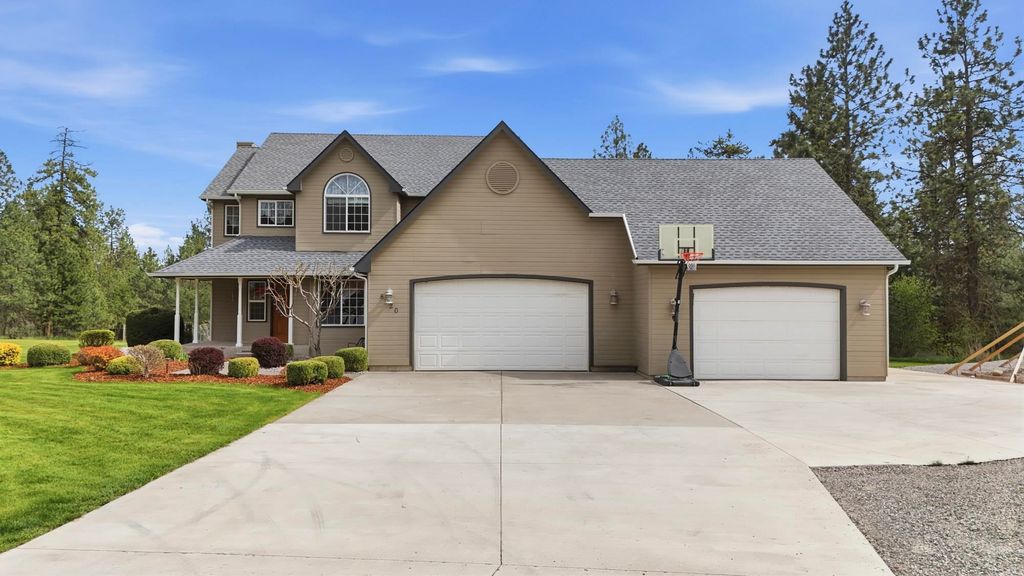 Photo of 8320 N Haye Ln, Newman Lake, WA 99025 (MLS # 202616193)