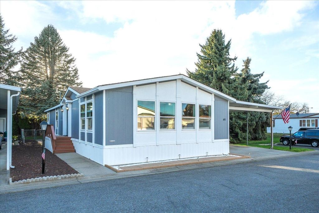 Photo of 304 S Conklin Rd, Spokane Valley, WA 99037 (MLS # 202616499)