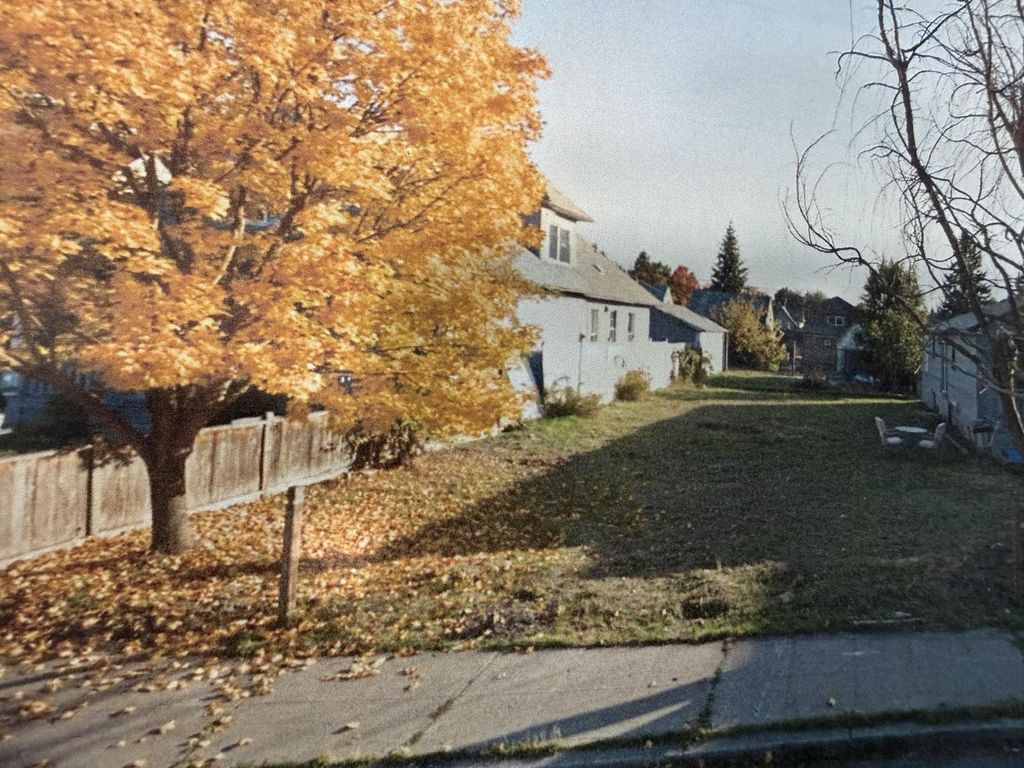 Photo of 2619 W Sharp Ave, Spokane, WA 99201 (MLS # 202615778)