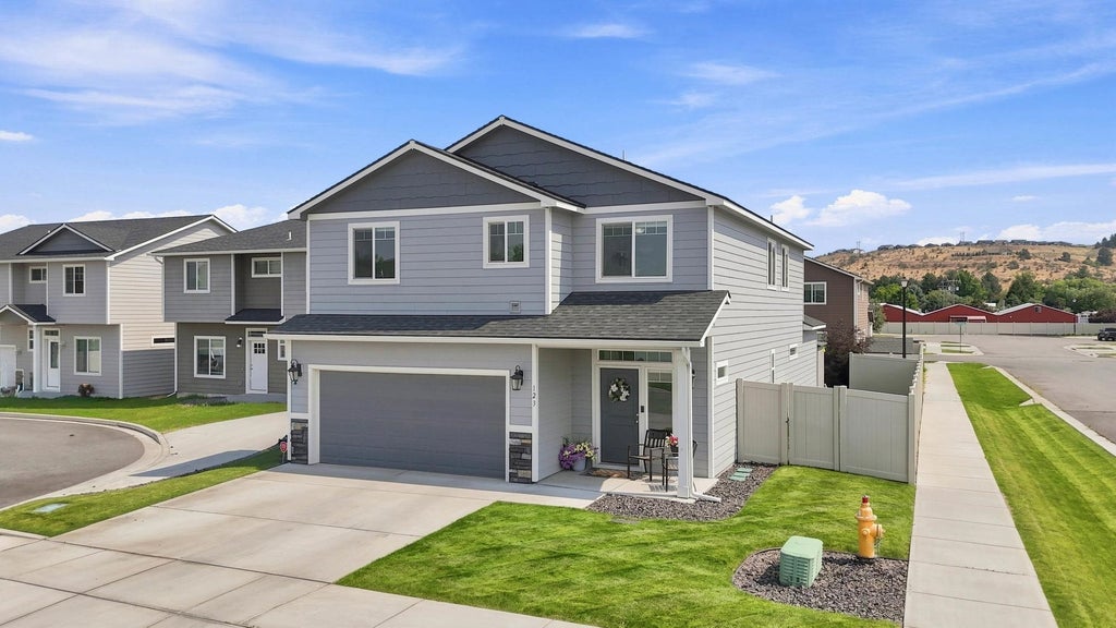 Photo of 123 S WILLAMETTE St, Greenacres, WA 99016 (MLS # 202622717)