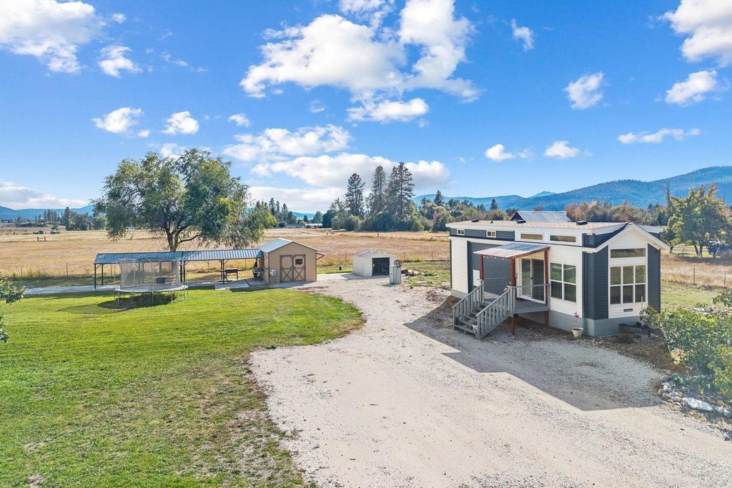 Photo of 2336 Burnt Valley Rd, Chewelah, WA 99109 (MLS # 202624497)