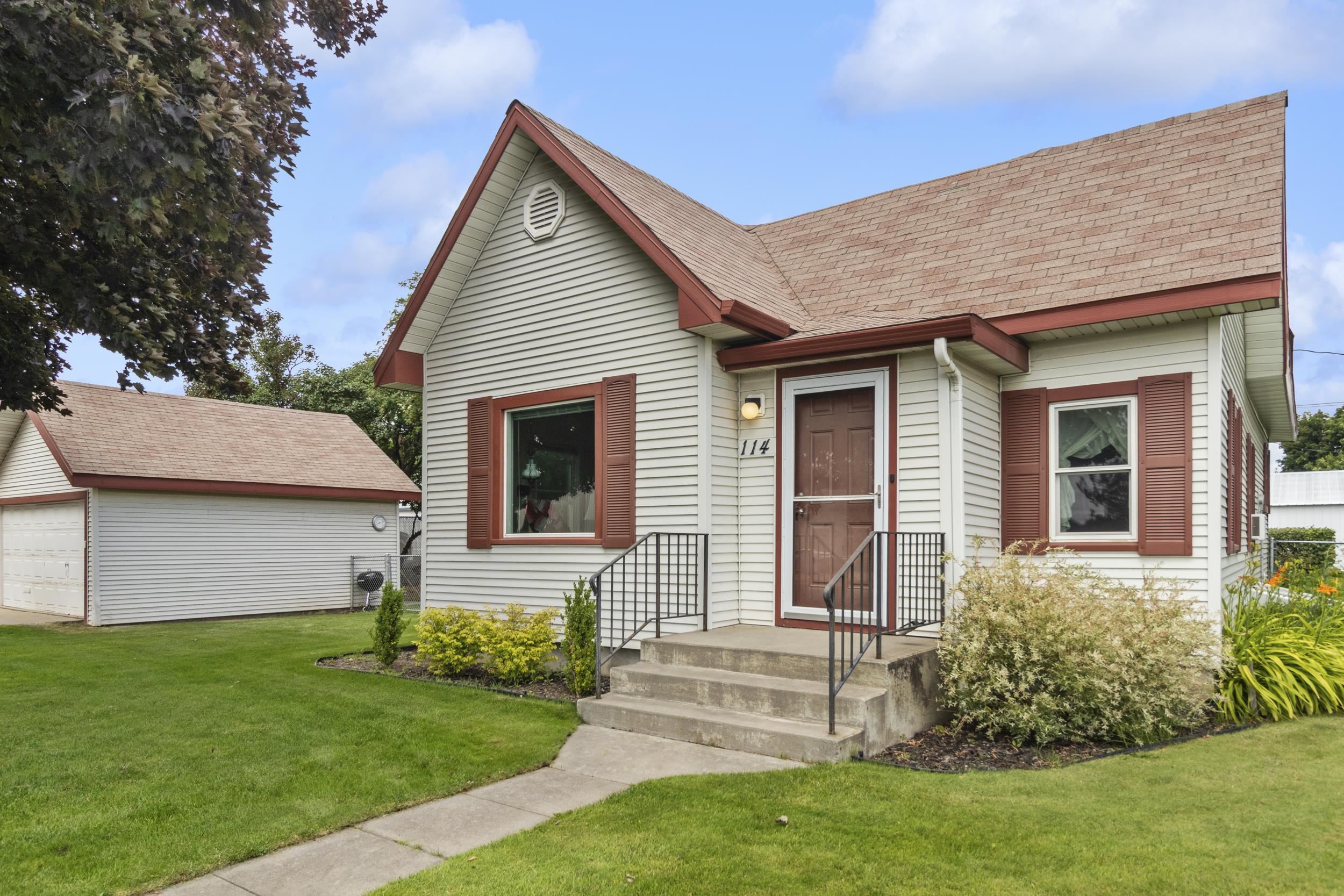 Photo 1 of 46 — 114 Logan St, Davenport, WA 99122