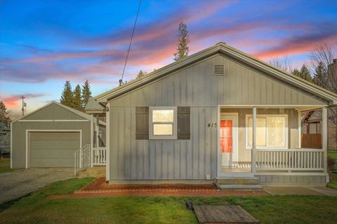 Photo of 415 E D St, Deer Park, WA 99006 (MLS # 202527678)