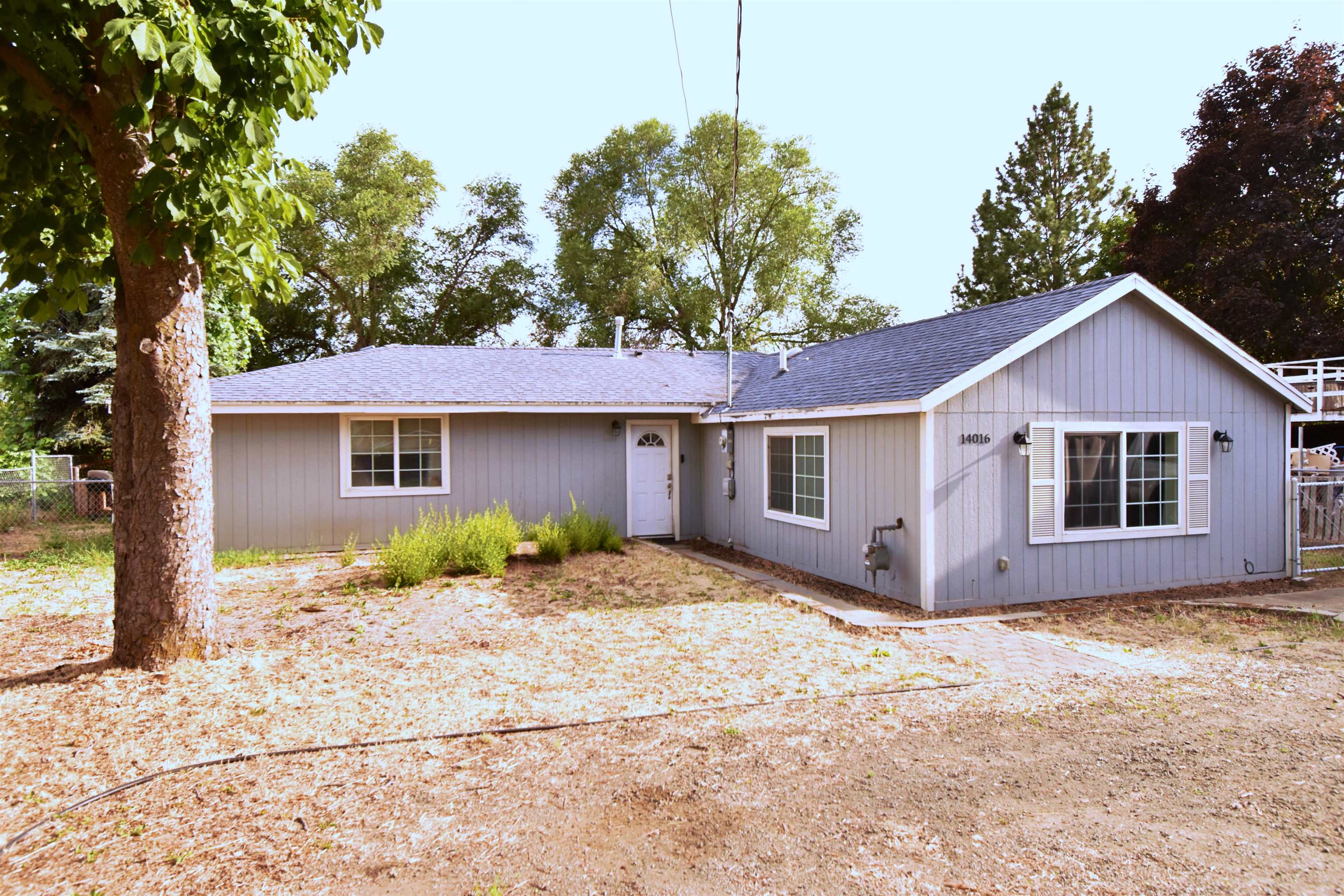 Photo 1 of 24 — 14016 E Broadway Ave, Spokane Valley, WA 99216