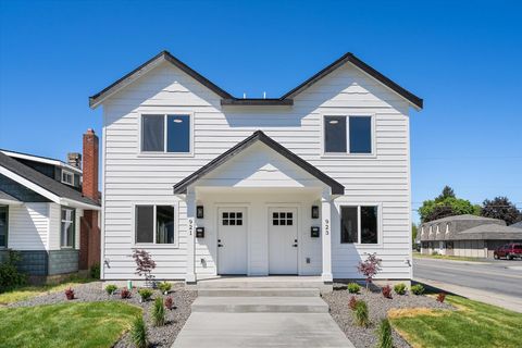 Photo of 921 E Everett Ave, Spokane, WA 99207 (MLS # 202526591)