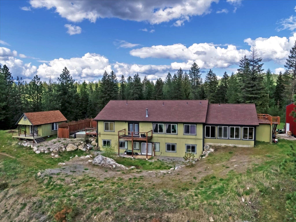 Photo of 704 Mccammon Rd, Elk, WA 99009 (MLS # 202623484)