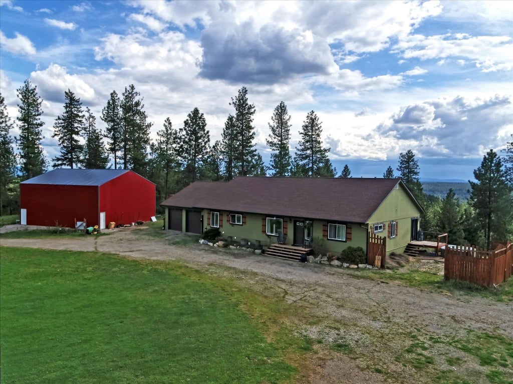 Photo of 704 Mccammon Rd, Elk, WA 99009 (MLS # 202623484)
