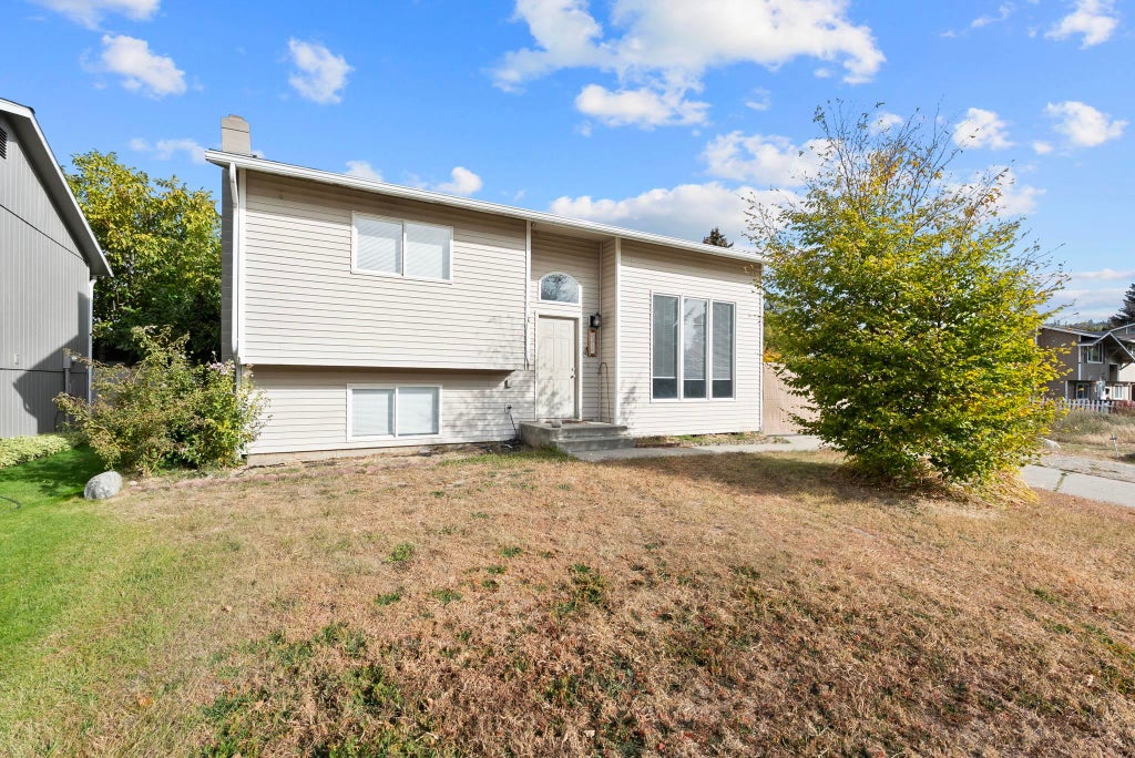 Photo of 3315 E Garnet Ave, Spokane, WA 99217 (MLS # 202626069)