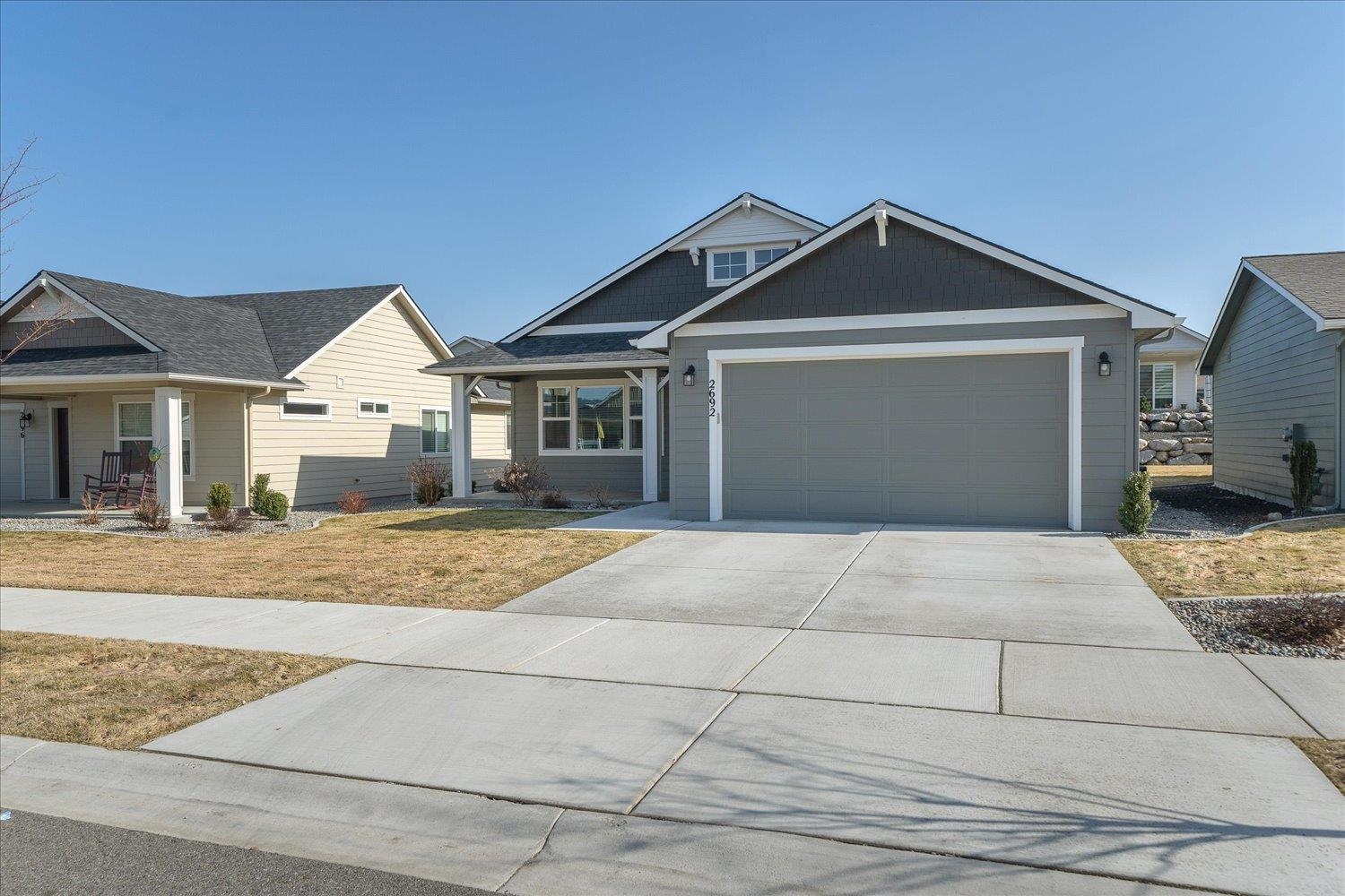 Photo 5 of 50 of 2692 N Heton Ln house