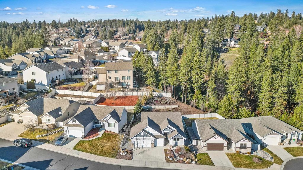Photo of 7707 E Saphire Ln, Spokane, WA 99212 (MLS # 202611916)