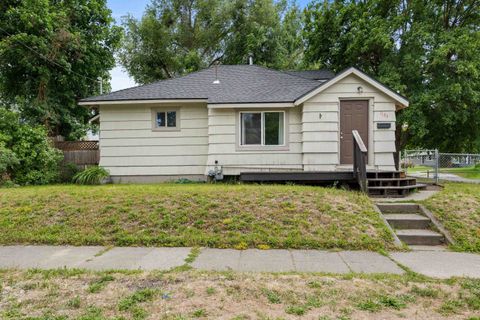 Photo of 1125 W Dalton Ave, Spokane, WA 99205 (MLS # 202619244)