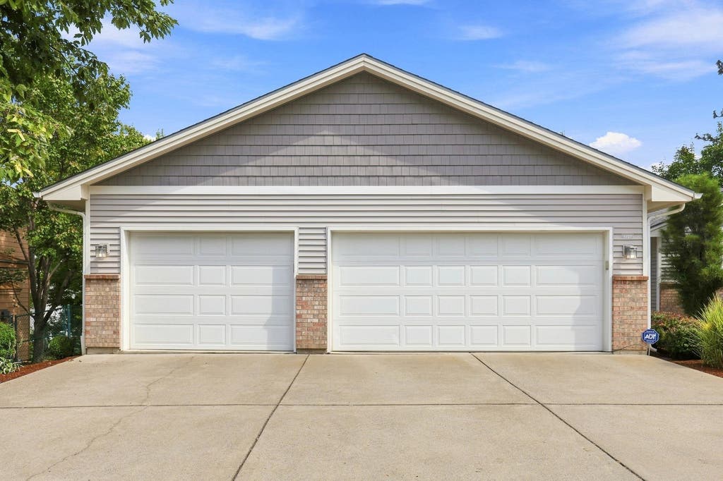 Photo of 1727 S Stanley Ln, Spokane Valley, WA 99212 (MLS # 202622956)