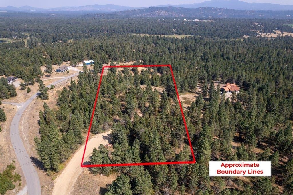 Photo of 44xxx E North Park Ln, Deer Park, WA 99006 (MLS # 202622932)