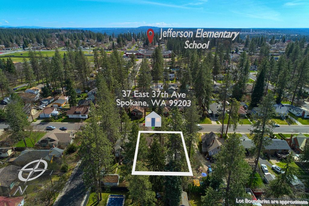 Photo of 37 E 33rd Ave, Spokane, WA 99203 (MLS # 202615153)