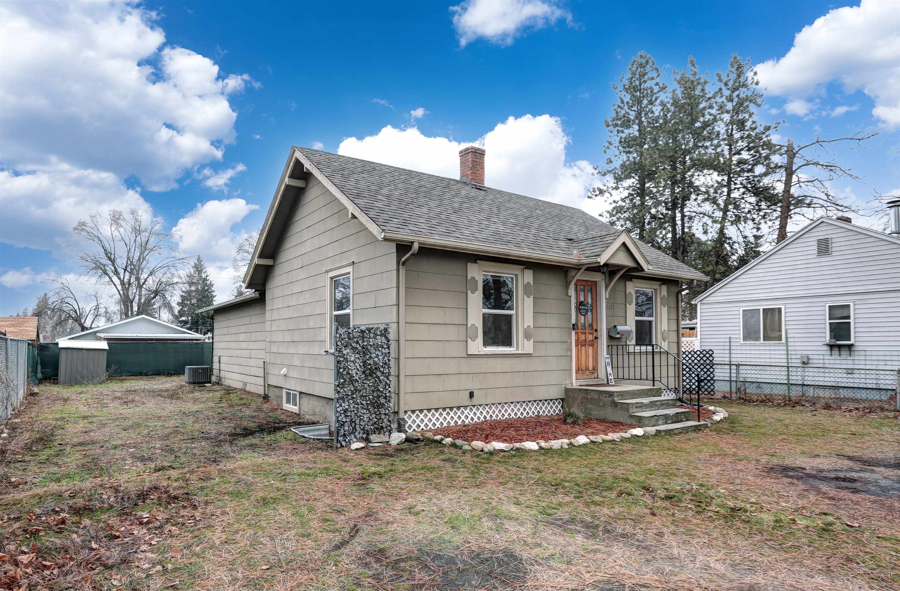 Photo 1 of 28 — 1027 E Wabash Ave, Spokane, WA 99207
