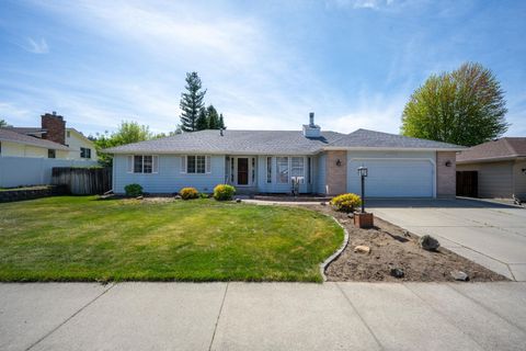 Photo of 4637 W Shawnee Ave, Spokane, WA 99208 (MLS # 202616815)