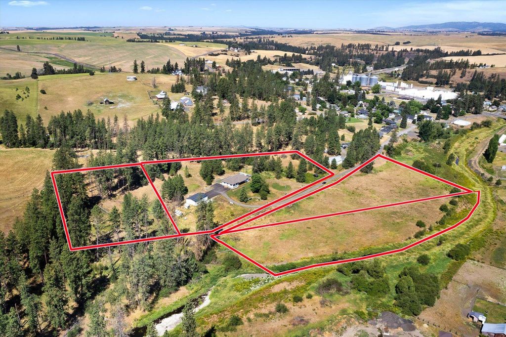 Photo of 320 S River St, Rockford, WA 99030 (MLS # 202525407)