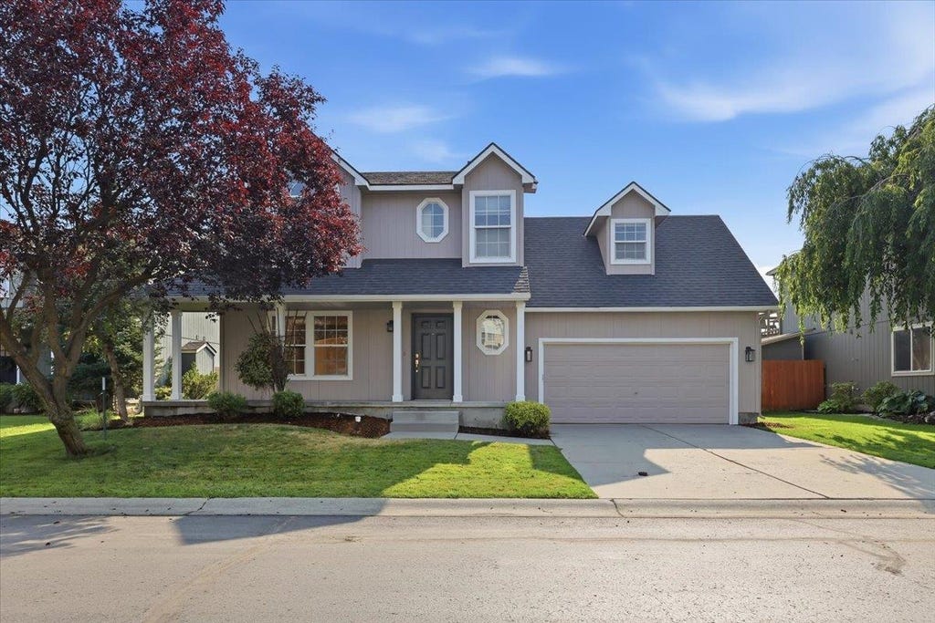 Photo of 5205 S Altamont Ln, Spokane, WA 99223 (MLS # 202622152)