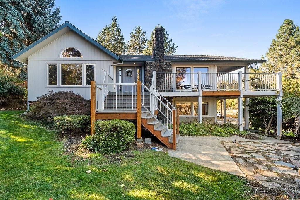 Photo of 814 S McKinzie Rd, Liberty Lake, WA 99019 (MLS # 202525402)