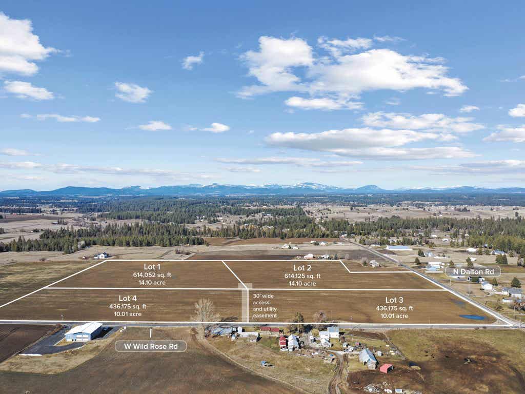 Photo of 3900 W Wild Rose Rd, Deer Park, WA 99006 (MLS # 202622176)