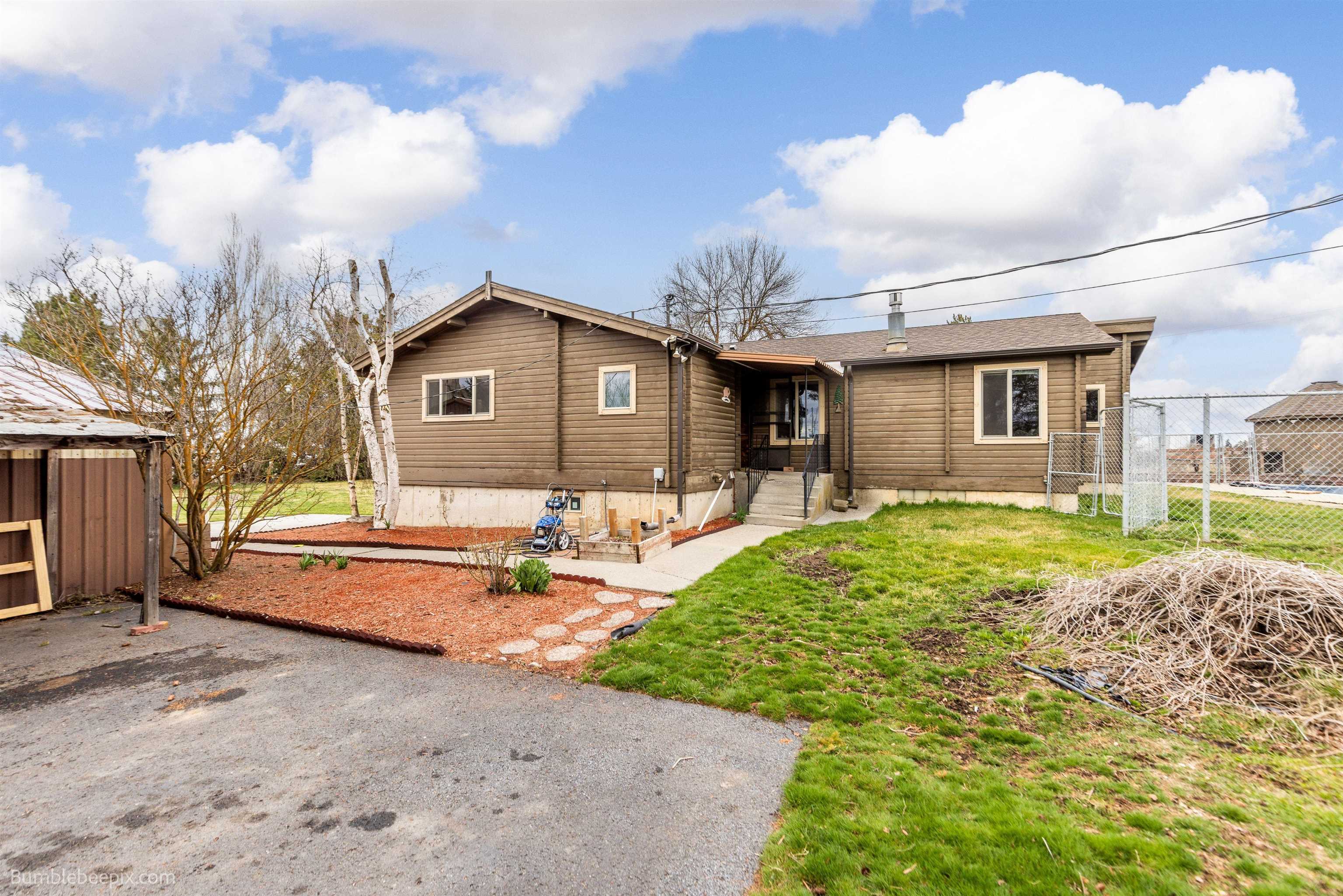 Photo 1 of 29 — 1600 8th St, Davenport, WA 99122