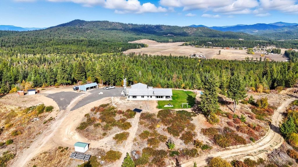Photo of 4746 Furze Rd, Clayton, WA 99110 (MLS # 202525455)